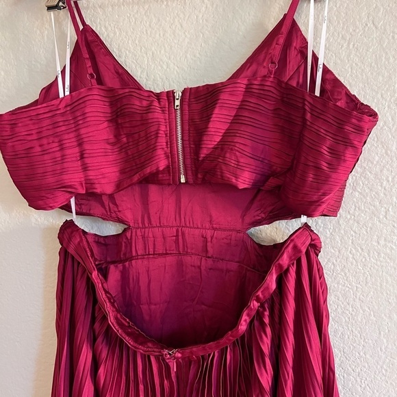 NWOT Got the Glam Plum Purple Pleated Cutout Maxi Dress - Picture 4 of 6